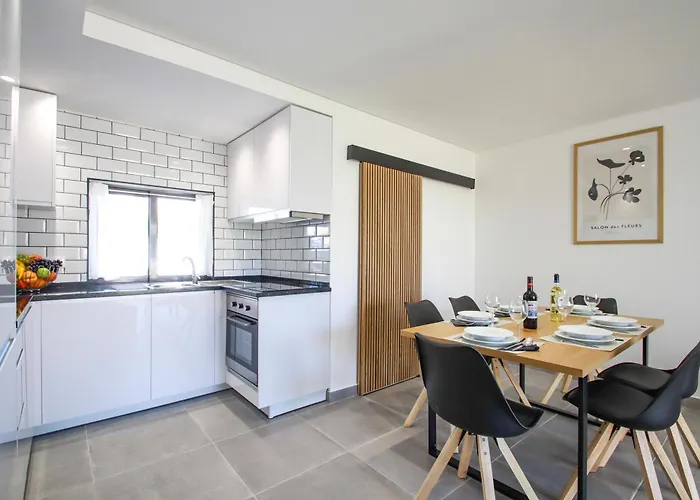 Apartment Lily By Algarve Vacation